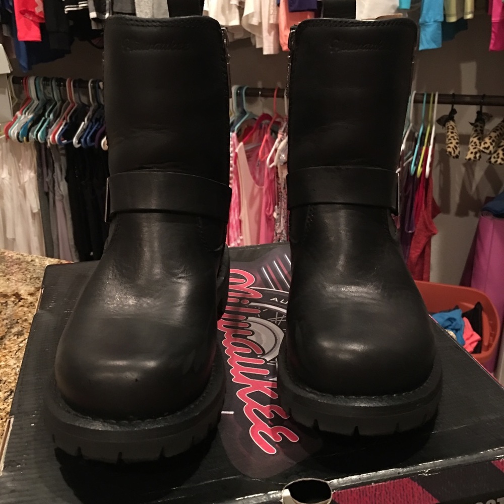 Milwaukee motorcycle boots